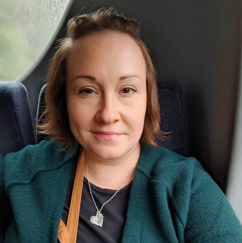 Tanjalle kertyi kiloja surun keskellä ja hän päätti alkaa elämään itselleen Muutos-valmennuksen avulla